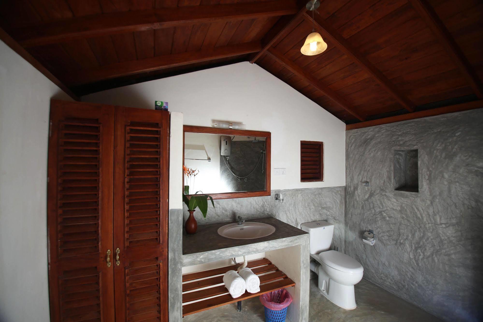 Summer Dew Villa Talpe Exterior foto