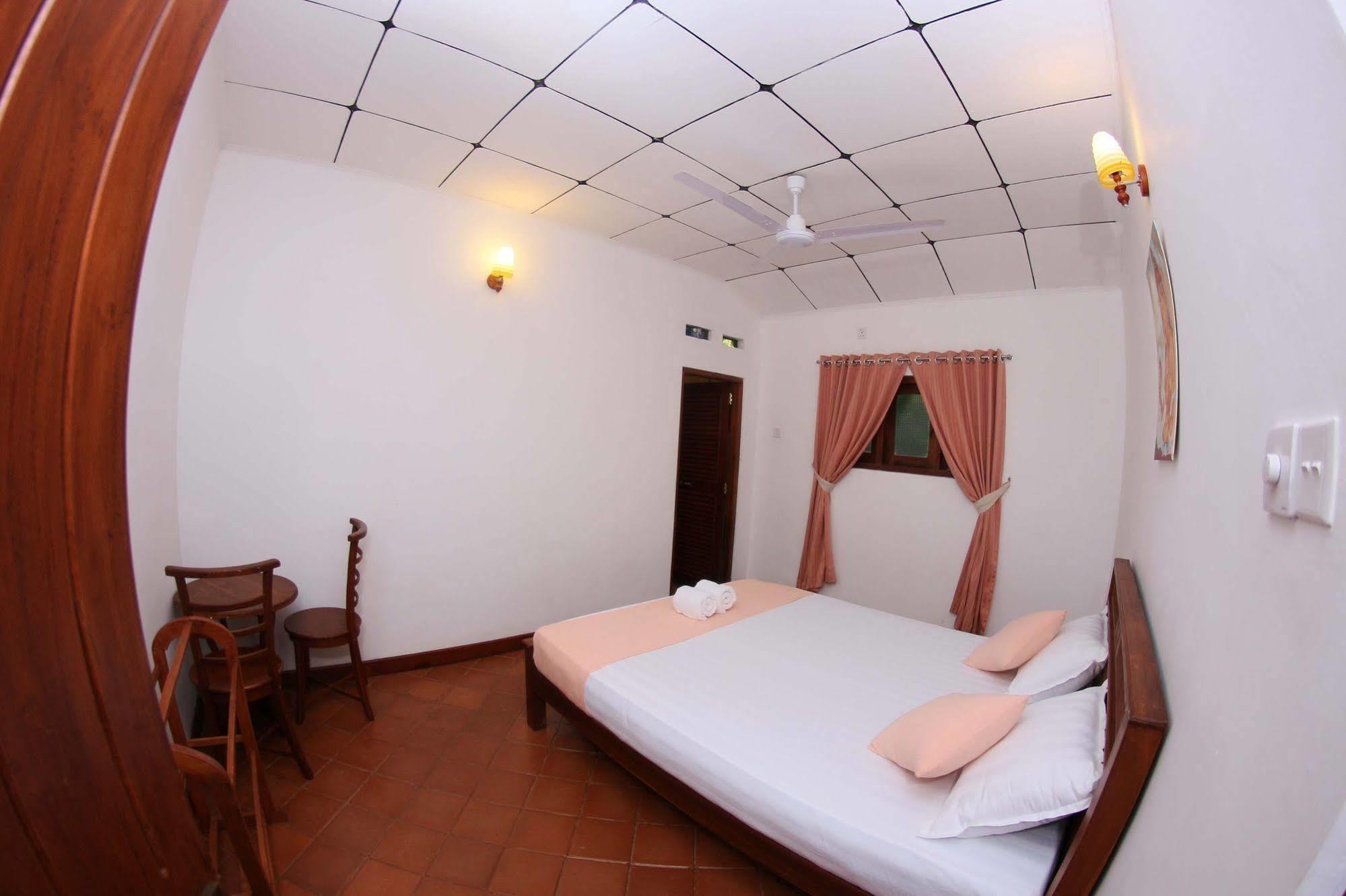 Summer Dew Villa Talpe Exterior foto